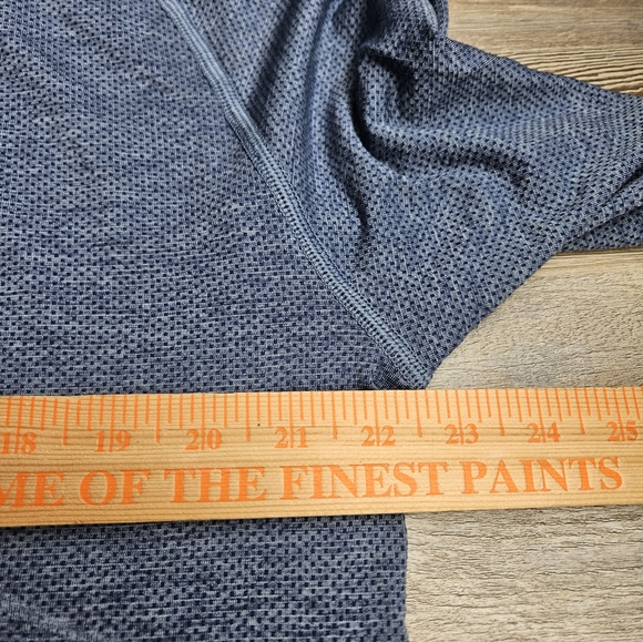 Lululemon Men's Metal Vent Tech Long Sleeve Tshirt Blue Size XL - Picture 11 of 11